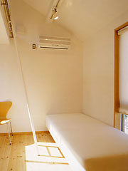 06-bedroom